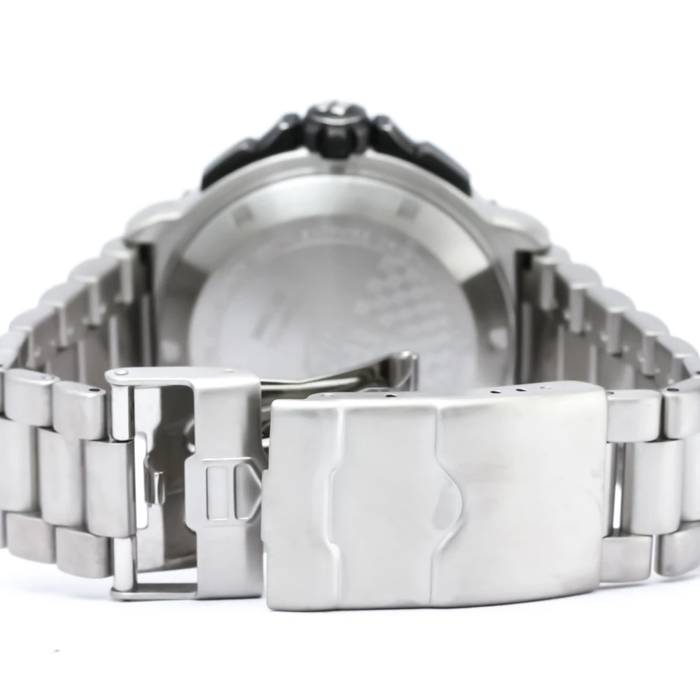 Tag Heuer Silver Stainless Steel Formula 1 Men's Wristwatch 40MM For Men 4 Tag Heuer Silver Stainless Steel Formula 1 Men's Wristwatch 40MM For Men - Image 4