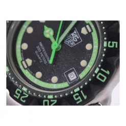 Tag Heuer Black/Green Stainless Steel Professional 200M WA1415 Women's Wristwatch 27 MM For Women 10 Tag Heuer Black/Green Stainless Steel Professional 200M WA1415 Women's Wristwatch 27 MM For Women -Tag Heuer Sales Shop luxury women tag heuer used watches p252792 004